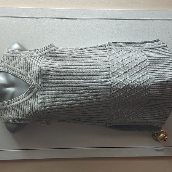 Adrienne Vittadini Gray Ribbed Sleeveless Wool blend Long Tunic Sweater Vest - Picture 1 of 6